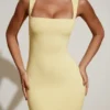 Robe midi Ainslee à encolure carrée, jaune pastel Robe midi Ainslee à encolure carrée, jaune pastel