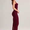 Robe midi moulante à encolure carrée Ainslee en modal, couleur vin Robe midi moulante à encolure carrée Ainslee en modal, couleur vin