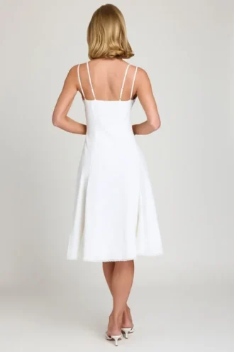 Robe midi trapèze Mallory à nœuds, en blanc