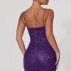 Robe Mischa à col en cœur et ornements, couleur violet Robe Mischa à col en cœur et ornements, couleur violet