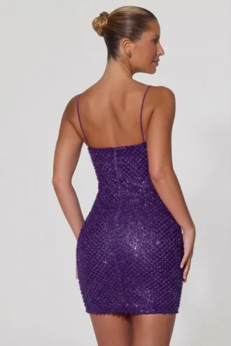 Robe Mischa à col en cœur et ornements, couleur violet