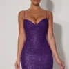 Robe Mischa à col en cœur et ornements, couleur violet Robe Mischa à col en cœur et ornements, couleur violet