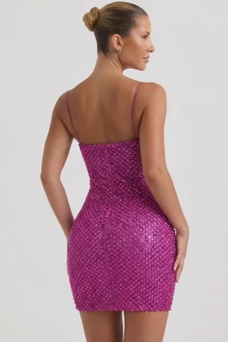 Robe Mischa à encolure en cœur ornée, couleur magenta