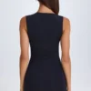 Robe Parina à découpes torsadées en noir Robe Parina à découpes torsadées en noir