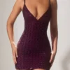 Robe plongeante semi-transparente à ornements Ronja, couleur violet foncé Robe plongeante semi-transparente à ornements Ronja, couleur violet foncé