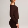 Robe portefeuille à épaules dénudées Mira en modal, couleur chocolat Robe portefeuille à épaules dénudées Mira en modal, couleur chocolat
