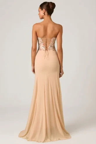 Robe sirène à corset orné Lysana, beige à motifs floraux