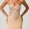 Robe sirène à corset orné Lysana, beige à motifs floraux Robe sirène à corset orné Lysana, beige à motifs floraux