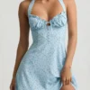 Robe trapèze à col dos nu Nerine à imprimé floral bleu