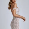 Robe trapèze en dentelle transparente Eleonora, couleur ivoire Robe trapèze en dentelle transparente Eleonora, couleur ivoire