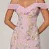 Robe trapèze à lacets et ornements Jacira, rose pâle Robe trapèze à lacets et ornements Jacira, rose pâle