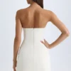 Robe tulipe structurée sans bretelles Arta, couleur vanille Robe tulipe structurée sans bretelles Arta, couleur vanille