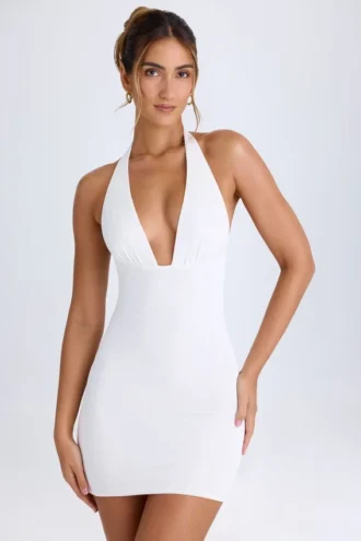Robe Vella à dos nu et col bénitier, en blanc