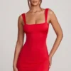 Robe Violetta à nouer dans le dos, rouge Robe Violetta à nouer dans le dos, rouge