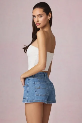 Short Beata à taille haute et coupe trapèze, délavage bleu moyen