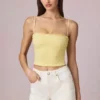 Short Beata taille haute évasé, délavage écru Short Beata taille haute évasé, délavage écru