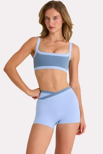 Short Soft Active en bleu ciel