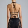 Shorts taille haute orné Bonnie en noir Shorts taille haute orné Bonnie en noir