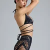 Shorts taille haute orné Bonnie en noir Shorts taille haute orné Bonnie en noir
