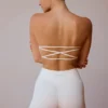 Soutien-gorge bandeau à dos croisé en blanc doux Soutien-gorge bandeau à dos croisé en blanc doux