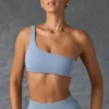 Soutien-gorge de sport asymétrique bleu délavé Soutien-gorge de sport asymétrique bleu délavé