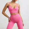Soutien-gorge de sport Define Luxe à col en V, rose vif Soutien-gorge de sport Define Luxe à col en V, rose vif