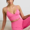Soutien-gorge de sport Define Luxe à col en V, rose vif Soutien-gorge de sport Define Luxe à col en V, rose vif