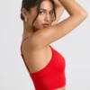 Soutien-gorge de sport Define Luxe à col en V, rouge Soutien-gorge de sport Define Luxe à col en V, rouge