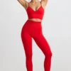 Soutien-gorge de sport Define Luxe à col en V, rouge Soutien-gorge de sport Define Luxe à col en V, rouge