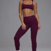 Soutien-gorge de sport Define Luxe à dos ouvert et à multiples possibilités, couleur Grape Soutien-gorge de sport Define Luxe à dos ouvert et à multiples possibilités, couleur Grape