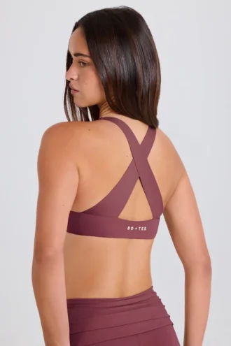 Soutien-gorge de sport à dos croisé et encolure en V, couleur Açaï