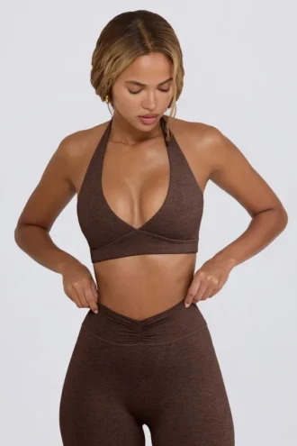 Soutien-gorge de sport en jersey brossé à encolure en V, couleur noisette chinée Soutien-gorge de sport en jersey brossé à encolure en V, couleur noisette chinée