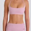 Soutien-gorge de sport à encolure dégagée et dos nu, couleur mauve Soutien-gorge de sport à encolure dégagée et dos nu, couleur mauve