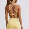 Soutien-gorge de sport sans coutures et dos nu Super Sculpt, couleur jaune beurre Soutien-gorge de sport sans coutures et dos nu Super Sculpt, couleur jaune beurre