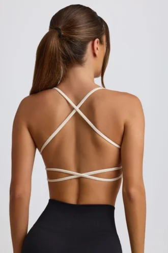 Soutien-gorge de sport sans coutures et sans dos Super Sculpt en blanc Soutien-gorge de sport sans coutures et sans dos Super Sculpt en blanc
