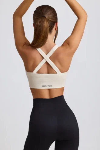 Soutien-gorge de sport sans coutures Super Sculpt à dos croisé, blanc