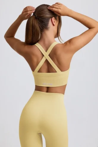 Soutien-gorge de sport sans coutures Super Sculpt à dos croisé, couleur jaune beurre