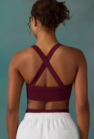 Soutien-gorge de sport sans coutures Super Sculpt à dos croisé, couleur prune Soutien-gorge de sport sans coutures Super Sculpt à dos croisé, couleur prune