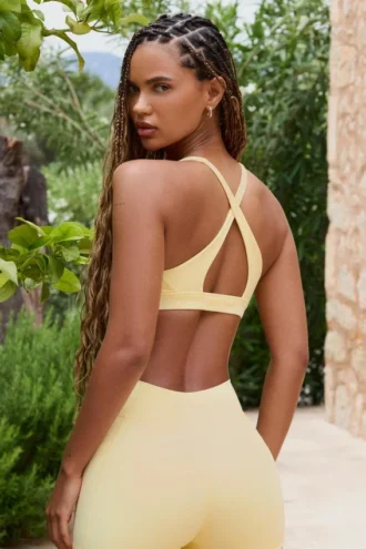 Soutien-gorge de sport Soft Active à bretelles croisées dans le dos, couleur citron
