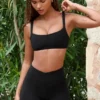 Soutien-gorge de sport Soft Active à coutures apparentes, noir Soutien-gorge de sport Soft Active à coutures apparentes, noir