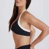 Soutien-gorge de sport Soft Active à dos nu et devant torsadé, noir Soutien-gorge de sport Soft Active à dos nu et devant torsadé, noir