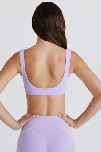 Soutien-gorge de sport Soft Active à effet torsadé sur le devant, couleur lilas