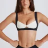 Soutien-gorge de sport Soft Active à effet torsadé sur le devant, noir Soutien-gorge de sport Soft Active à effet torsadé sur le devant, noir