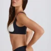 Soutien-gorge de sport Soft Active à effet torsadé sur le devant, noir Soutien-gorge de sport Soft Active à effet torsadé sur le devant, noir