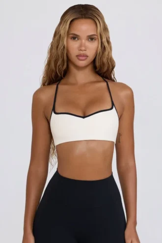 Soutien-gorge de sport Soft Active à encolure en cœur, blanc