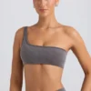 Soutien-gorge de sport à une bretelle en gris anthracite délavé Soutien-gorge de sport à une bretelle en gris anthracite délavé