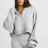 Sweat à capuche court zippé en maille épaisse TRUE, gris chiné Sweat à capuche court zippé en maille épaisse TRUE, gris chiné