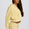 Sweat à capuche en jersey de coton à col en V, couleur citron Sweat à capuche en jersey de coton à col en V, couleur citron