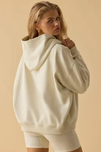 Sweat à capuche oversize couleur ivoire Sweat à capuche oversize couleur ivoire