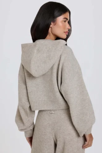 Sweat court à capuche zippé en maille douce, couleur beige